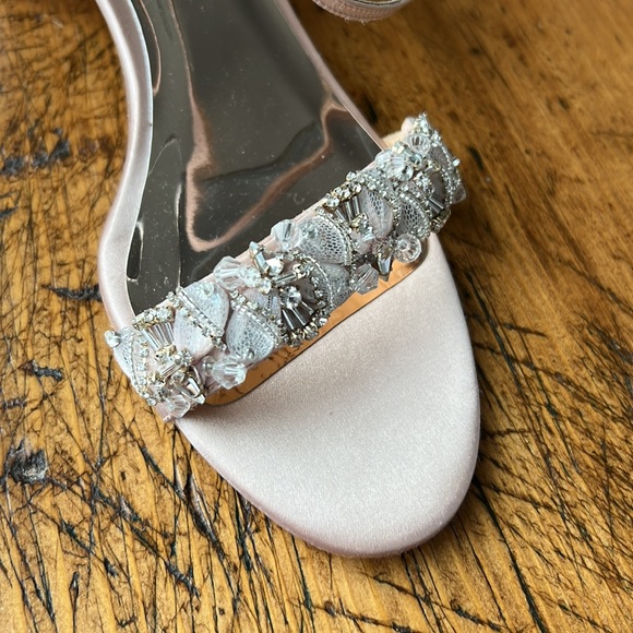 Badgley Mischka Tanessa Ankle Strap Sandal Blush Size 8.5 - Picture 7 of 8